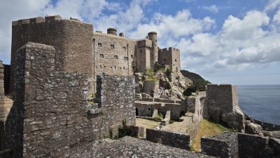 Jersey – Coast, Castle and Cake